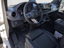 Mercedes-Benz Sprinter Cargo Van Standard Roof 4-Cyl Diesel HO 2500 Standard Roof I4 Diesel HO 144" RWD 2025