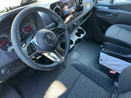 Mercedes-Benz Sprinter Crew Van Standard Roof 4-Cyl Diesel HO 2500 Standard Roof I4 Diesel HO 144" RWD 2026