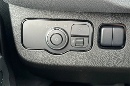 Mercedes-Benz Sprinter Crew Van Standard Roof 4-Cyl Diesel HO 2500 Standard Roof I4 Diesel HO 144" RWD 2026