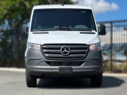 Mercedes-Benz Sprinter Crew Van Standard Roof 4-Cyl Diesel HO 2500 Standard Roof I4 Diesel HO 144" RWD 2026