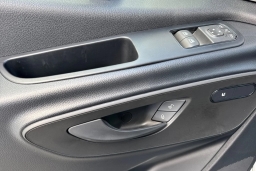 Mercedes-Benz Sprinter Crew Van Standard Roof 4-Cyl Diesel HO 2500 Standard Roof I4 Diesel HO 144" RWD 2026