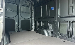 Mercedes-Benz Sprinter Crew Van Standard Roof 4-Cyl Diesel HO 2500 Standard Roof I4 Diesel HO 144" AWD 2026
