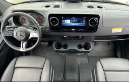 Mercedes-Benz Sprinter Crew Van Standard Roof 4-Cyl Diesel HO 2500 Standard Roof I4 Diesel HO 144" AWD 2026