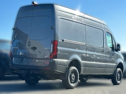 Mercedes-Benz Sprinter Crew Van Standard Roof 4-Cyl Diesel HO 2500 Standard Roof I4 Diesel HO 144" AWD 2026