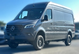 Mercedes-Benz Sprinter Crew Van Standard Roof 4-Cyl Diesel HO 2500 Standard Roof I4 Diesel HO 144" AWD 2026