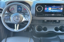 Mercedes-Benz Sprinter Crew Van Standard Roof 4-Cyl Diesel HO 2500 Standard Roof I4 Diesel HO 144" AWD 2026