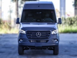 Mercedes-Benz Sprinter Crew Van Standard Roof 4-Cyl Diesel HO 2500 Standard Roof I4 Diesel HO 144" AWD 2026