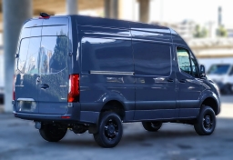 Mercedes-Benz Sprinter Crew Van Standard Roof 4-Cyl Diesel HO 2500 Standard Roof I4 Diesel HO 144" AWD 2026