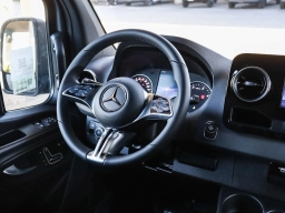 Mercedes-Benz Sprinter Crew Van Standard Roof 4-Cyl Diesel HO 2500 Standard Roof I4 Diesel HO 144" AWD 2026