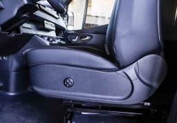 Mercedes-Benz Sprinter Crew Van Standard Roof 4-Cyl Diesel HO 2500 Standard Roof I4 Diesel HO 144" AWD 2026
