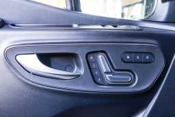 Mercedes-Benz Sprinter Crew Van Standard Roof 4-Cyl Diesel HO 2500 Standard Roof I4 Diesel HO 144" AWD 2026