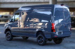 Mercedes-Benz Sprinter Crew Van Standard Roof 4-Cyl Diesel HO 2500 Standard Roof I4 Diesel HO 144" AWD 2026