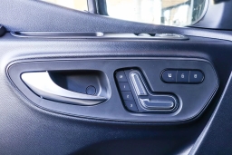 Mercedes-Benz Sprinter Crew Van Standard Roof 4-Cyl Diesel HO 2500 Standard Roof I4 Diesel HO 144" AWD 2026