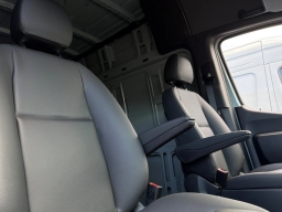 Mercedes-Benz Sprinter Cargo Van Standard Roof 4-Cyl Diesel HO 2500 Standard Roof I4 Diesel HO 144" AWD 2025