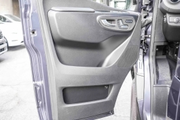 Mercedes-Benz Sprinter Crew Van Standard Roof 4-Cyl Diesel HO 2500 Standard Roof I4 Diesel HO 144" AWD 2026