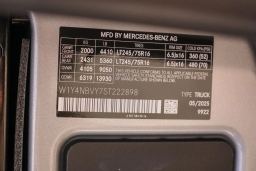 Mercedes-Benz Sprinter Cargo Van Standard Roof 4-Cyl Diesel HO 2500 Standard Roof I4 Diesel HO 144" AWD 2025