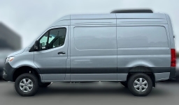 Mercedes-Benz Sprinter Crew Van Standard Roof 4-Cyl Diesel HO 2500 Standard Roof I4 Diesel HO 144" AWD 2026