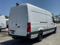 Mercedes-Benz Sprinter Crew Van High Roof 4-Cyl Diesel HO 2500 High Roof I4 Diesel HO 170" RWD 2026