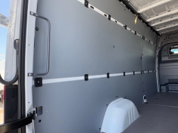 Mercedes-Benz Sprinter Crew Van High Roof 4-Cyl Diesel HO 2500 High Roof I4 Diesel HO 170" RWD 2026
