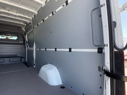 Mercedes-Benz Sprinter Crew Van High Roof 4-Cyl Diesel HO 2500 High Roof I4 Diesel HO 170" RWD 2026