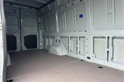 Mercedes-Benz Sprinter Crew Van High Roof 4-Cyl Diesel HO 2500 High Roof I4 Diesel HO 170" RWD 2026