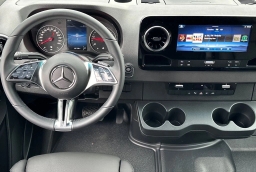 Mercedes-Benz Sprinter Crew Van High Roof 4-Cyl Diesel HO 2500 High Roof I4 Diesel HO 170" RWD 2026