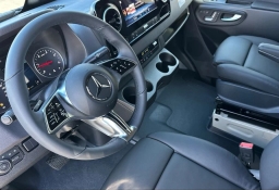 Mercedes-Benz Sprinter Crew Van High Roof 4-Cyl Diesel HO 2500 High Roof I4 Diesel HO 170" AWD 2026