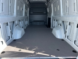 Mercedes-Benz eSprinter Cargo Van High Roof HO 2500 High Roof HO 170" RWD 2025
