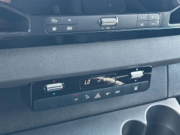 Mercedes-Benz eSprinter Cargo Van High Roof HO 2500 High Roof HO 170" RWD 2025