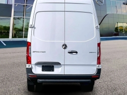 Mercedes-Benz Sprinter Cargo Van High Roof 4-Cyl Diesel HO 3500 High Roof I4 Diesel HO 170" RWD 2026