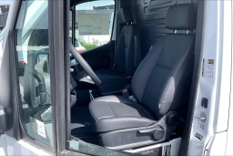 Mercedes-Benz Sprinter Cargo Van High Roof 4-Cyl Diesel HO 3500 High Roof I4 Diesel HO 170" RWD 2026