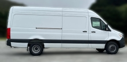 Mercedes-Benz Sprinter Cargo Van High Roof 4-Cyl Diesel HO 3500XD High Roof I4 Diesel HO 170" RWD 2026