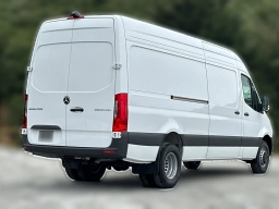 Mercedes-Benz Sprinter Cargo Van High Roof 4-Cyl Diesel HO 3500XD High Roof I4 Diesel HO 170" RWD 2026