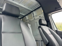 Mercedes-Benz Sprinter Cargo Van High Roof 4-Cyl Diesel HO 3500XD High Roof I4 Diesel HO 170" RWD 2026