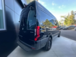 Mercedes-Benz Sprinter Passenger Van Standard Roof 4-Cyl Diesel HO 2500 Standard Roof I4 Diesel HO 144" RWD 2025