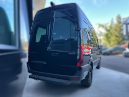 Mercedes-Benz Sprinter Passenger Van Standard Roof 4-Cyl Diesel HO 2500 Standard Roof I4 Diesel HO 144" RWD 2025