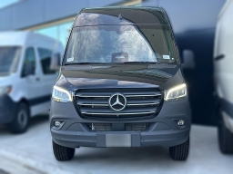 Mercedes-Benz Sprinter Passenger Van Standard Roof 4-Cyl Diesel HO 2500 Standard Roof I4 Diesel HO 144" RWD 2025