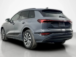 Audi Q6 e-tron Premium quattro 2027