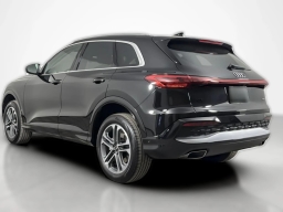 Audi Q5 Premium 2.0 TFSI quattro 2026