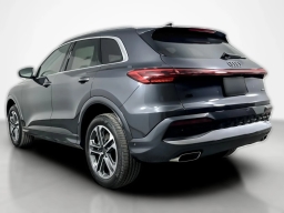 Audi Q5 Premium 2.0 TFSI quattro 2026