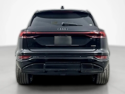 Audi Q6 e-tron Premium Plus quattro 2027