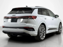 Audi Q4 e-tron Premium 55 quattro 2026