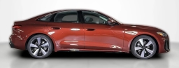 Audi A5 Premium 2.0 TFSI quattro 2026