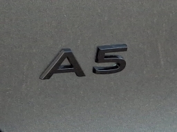 Audi A5 Premium 2.0 TFSI quattro 2026