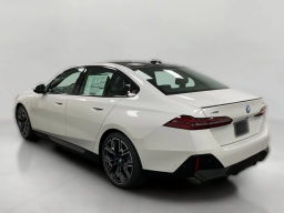 BMW 5 Series 550e xDrive Sedan 2026