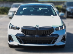 BMW 5 Series 550e xDrive Sedan 2027