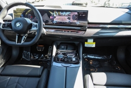 BMW 5 Series 550e xDrive Sedan 2027