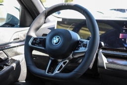 BMW 5 Series 550e xDrive Sedan 2027