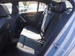 BMW 5 Series 550e xDrive Sedan 2027
