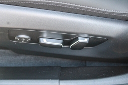 BMW 5 Series 550e xDrive Sedan 2027